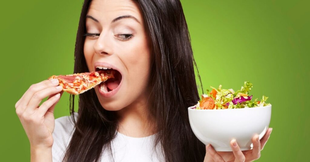 הוספה או הפחתה של מאכלים מסוימים יכולה לסייע בטיפול באקנה הורמונלי